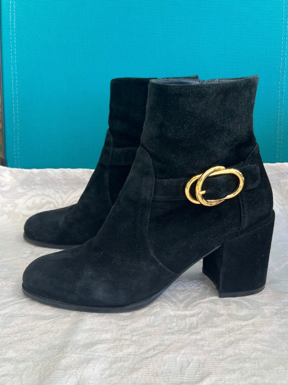 Stuart Weitzman Black Suede Block Heel Bootie w/ Zip Entry Size 7.5 - Picture 2 of 10
